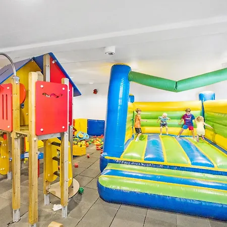 אתר נופש First Camp Bojden