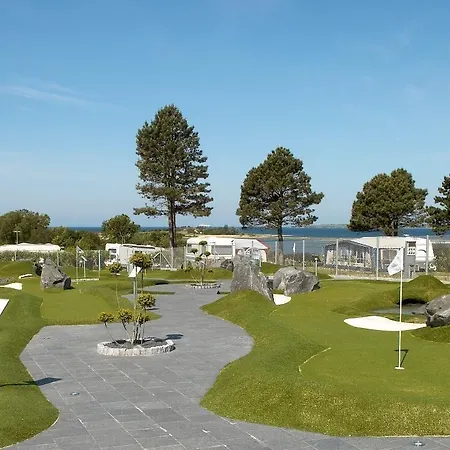 First Camp Bojden Kamp alanı 5*